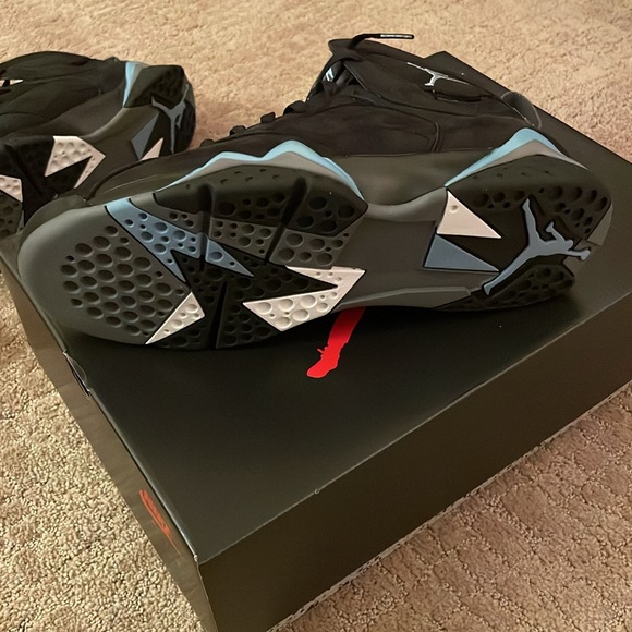 NEW - men’s size 9.5 Nike Air Jordan 7 Retro - Picture 3 of 5